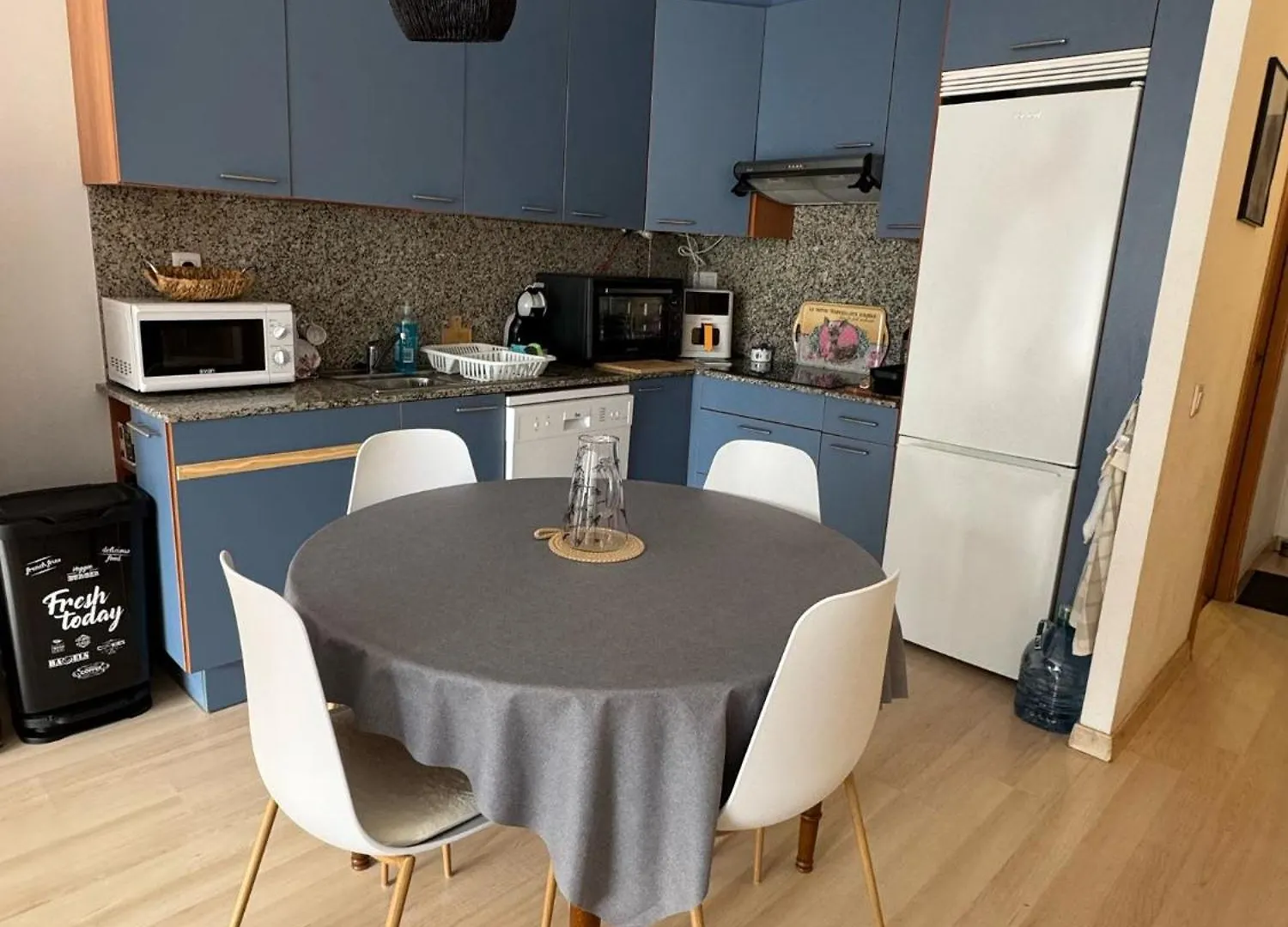 Апартаменты Appartement Avec Piscine Et Parking Santa Margarita Росас