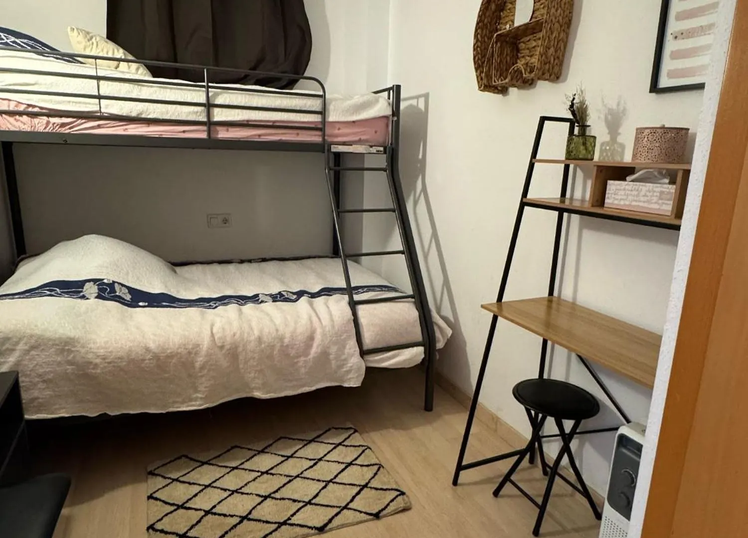 Appartement Avec Piscine Et Parking Santa Margarita Росас